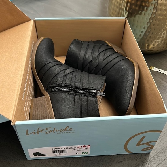 LifeStride Booties - Prairie (Wide) - Picture 2 of 13